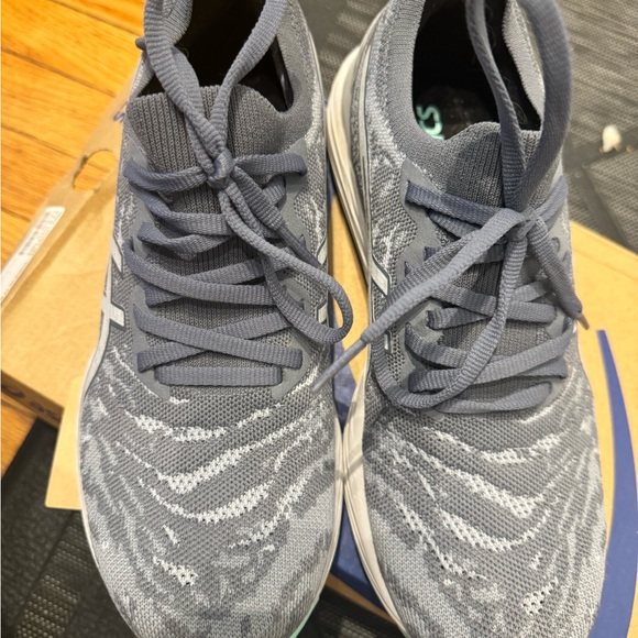 ASICS gel cumulus 23 MK women’s size 8 - Picture 5 of 5